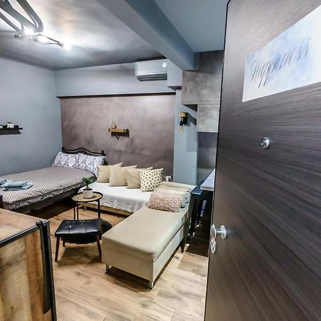 Happiness Studio With Terrace. سالونيك المظهر الخارجي الصورة
